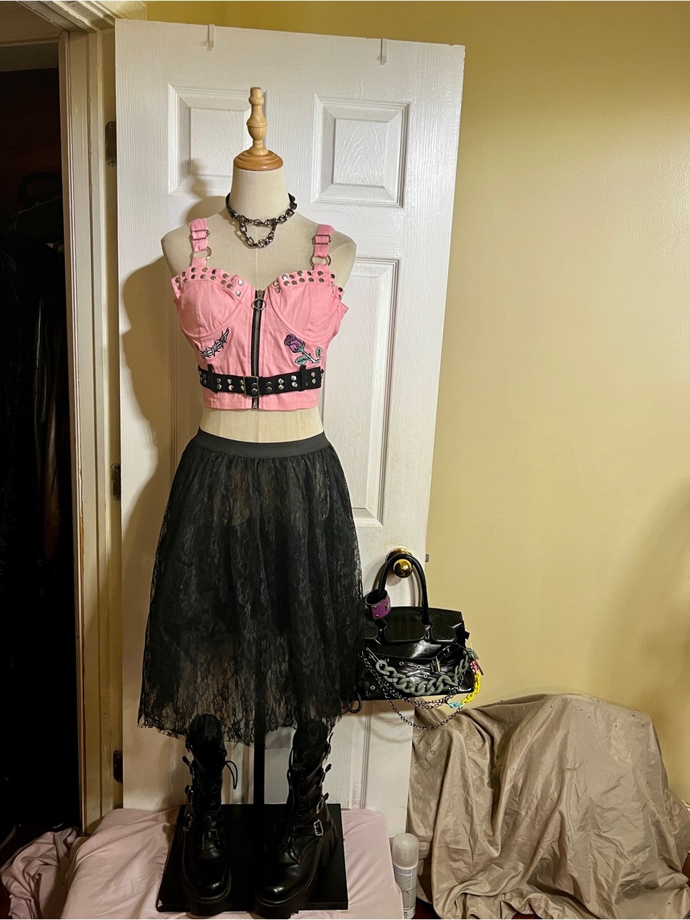 New Dolls Kill Current Mood Nails For Breakfast Embroidered Pink Corset Top XL